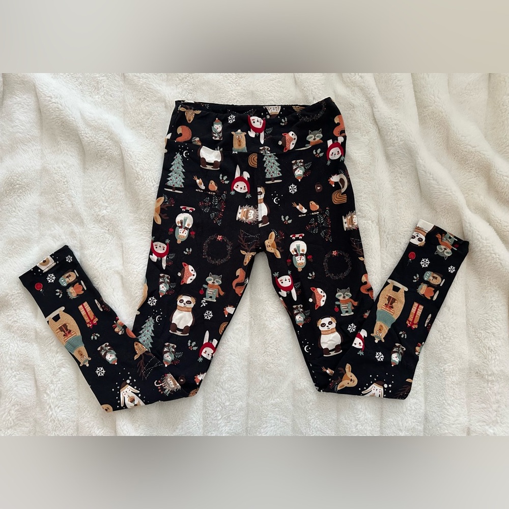 LuLaRoe Leggings One Size NWOT- Black Christmas Animal Print
